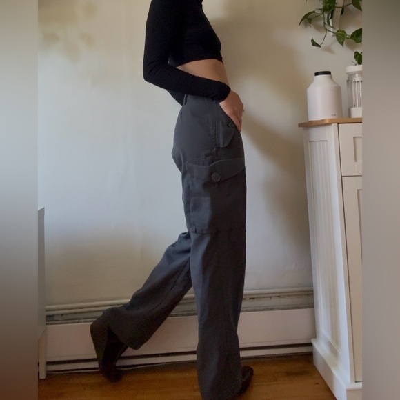 Grey Authentic Army Utility Cargo Pants – Y2K Military Workwear (Fits Small) - Picture 7 of 7